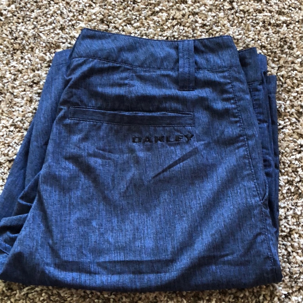 Like New Oakley Swim or Day Shorts🌊